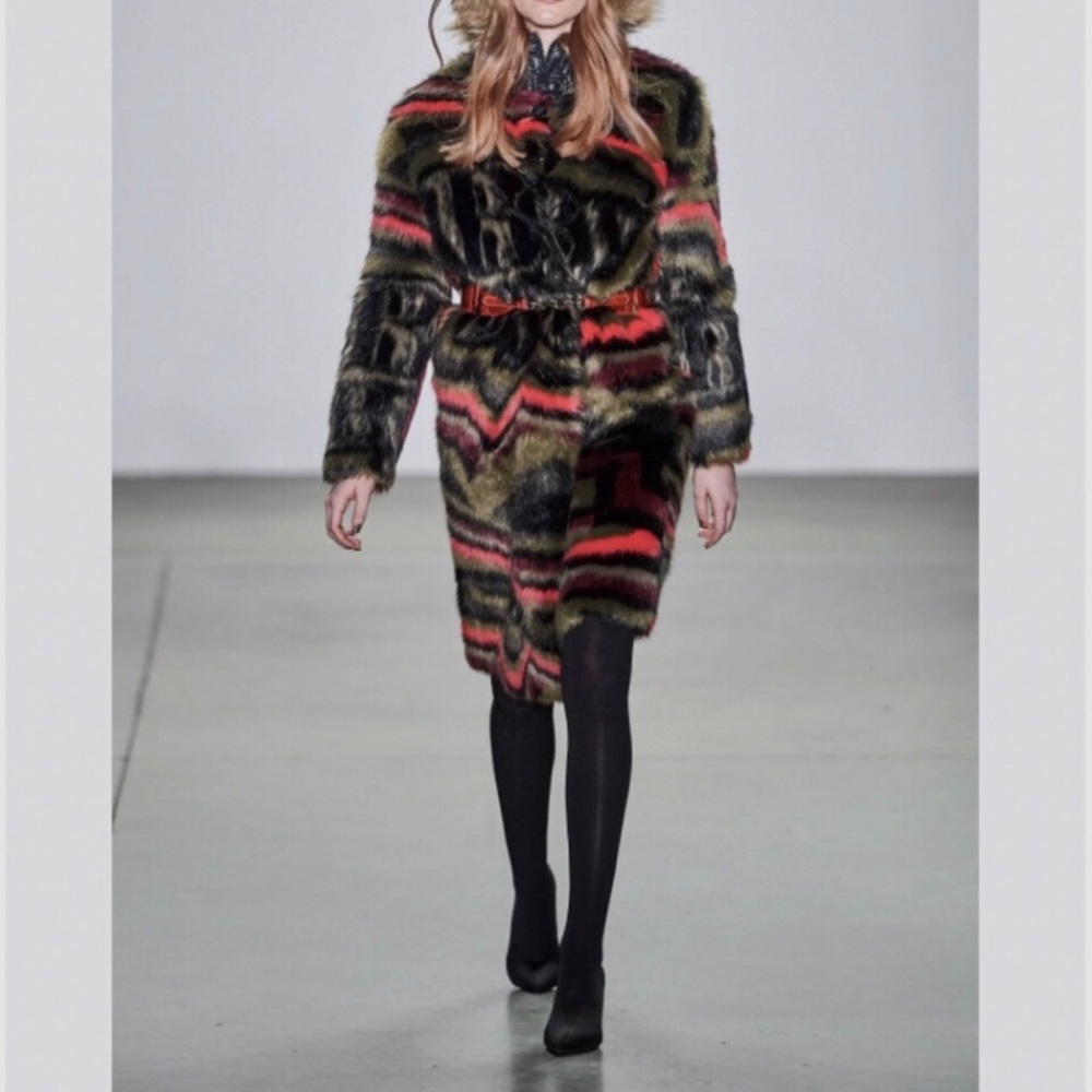 FUR COAT BY CUSTO BARCELONA FALL WINTER 2019 COLLECTION BYE BYE REVERSIBLE COAT